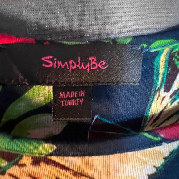 Navy Babydoll Dress with Fan and Floral Pattern - Picture 2 of 2